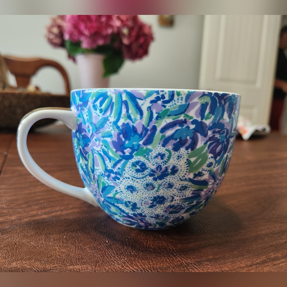 Lilly Pulitzer Coffee Mug Lion Around Blue Green Floral NWOT